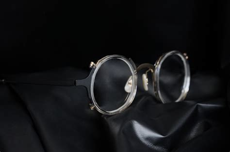1941生肖 黛眼鏡